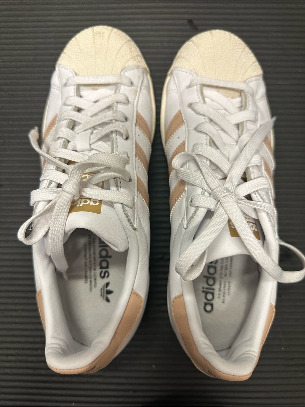 adidas Women’s White & Beige Classic Shell-Toe Sneakers